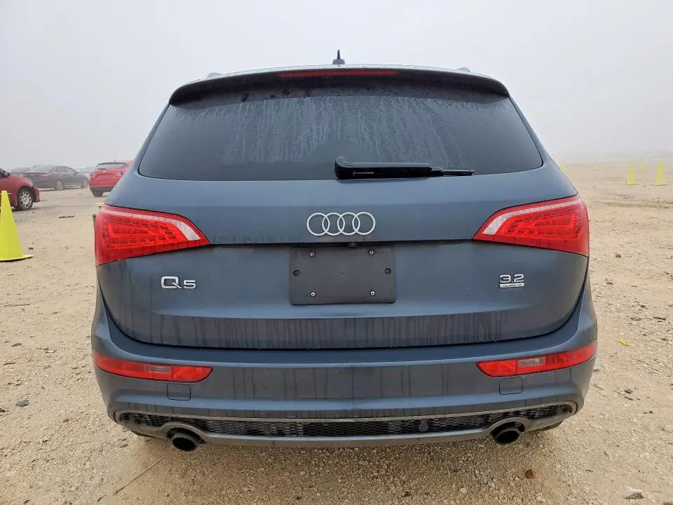 2011 AUDI Q5 PREMIUM PLUS  