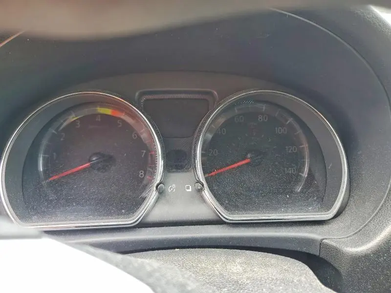 2019 NISSAN VERSA SV  