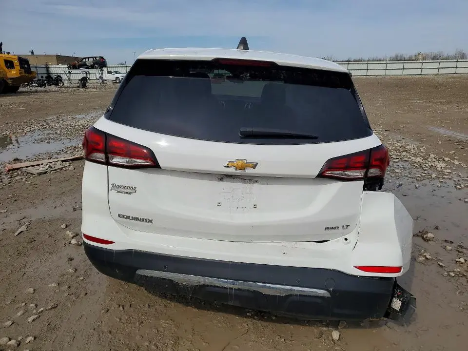2022 CHEVROLET EQUINOX LT  