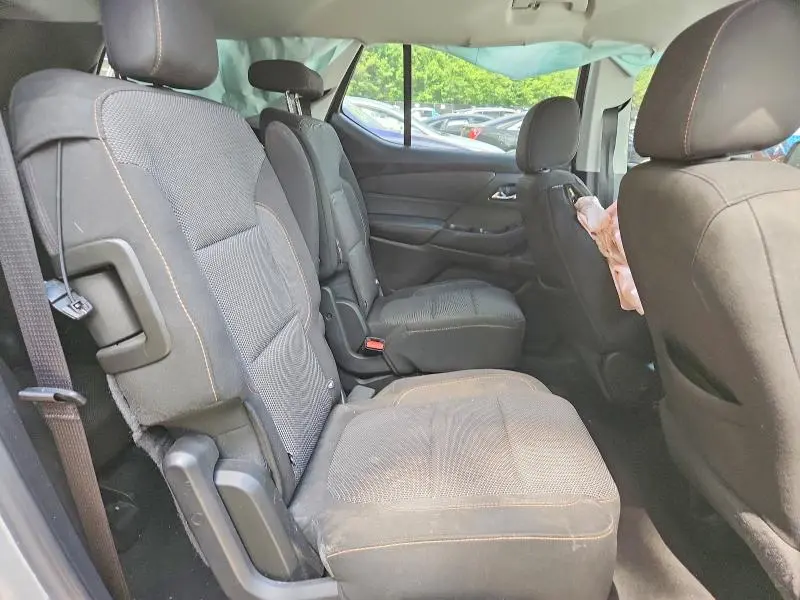 2018 CHEVROLET TRAVERSE LT  