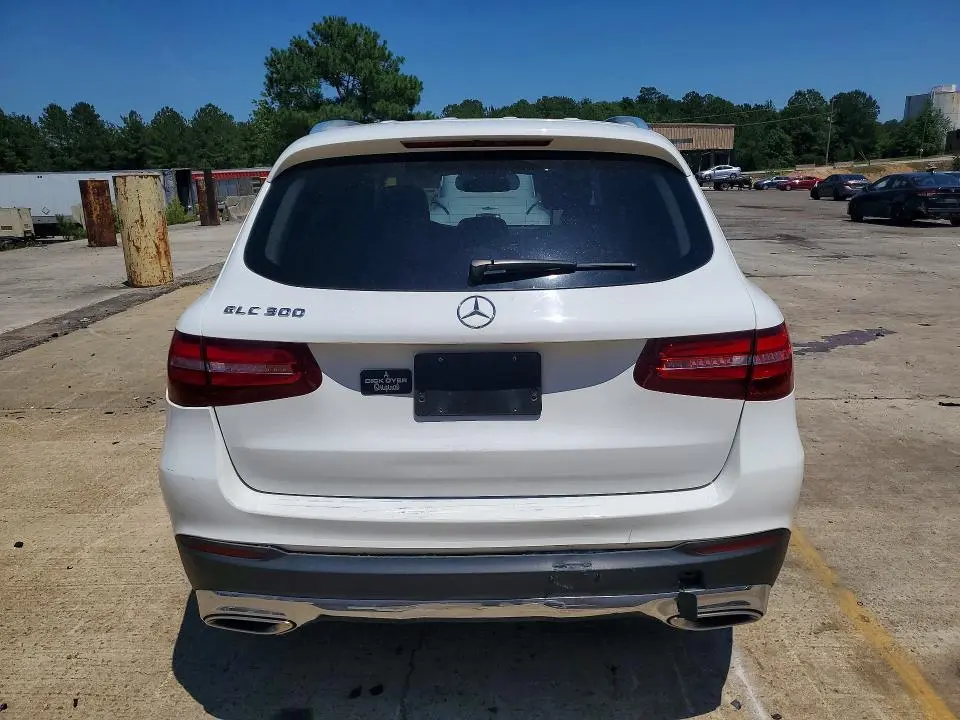 2019 MERCEDES-BENZ GLC 300  