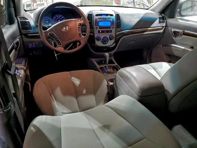 2012 HYUNDAI SANTA FE GLS  