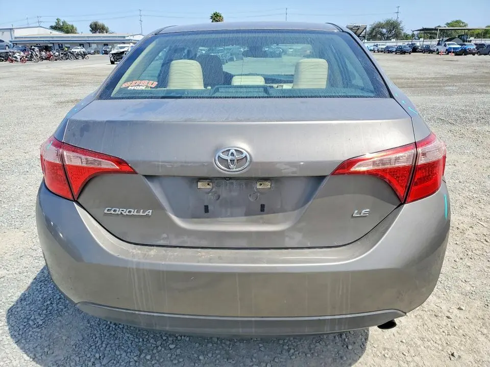 2018 TOYOTA COROLLA LE  