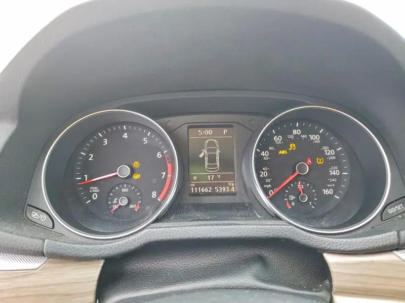 2017 VOLKSWAGEN PASSAT SE  