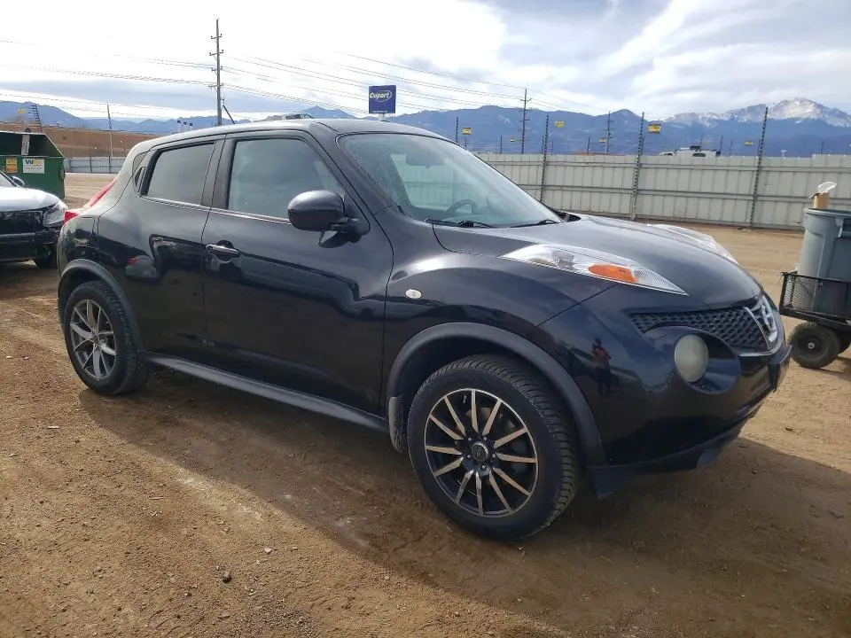 2013 NISSAN JUKE S  