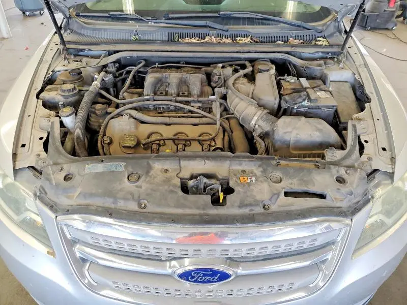 2011 FORD TAURUS SEL  
