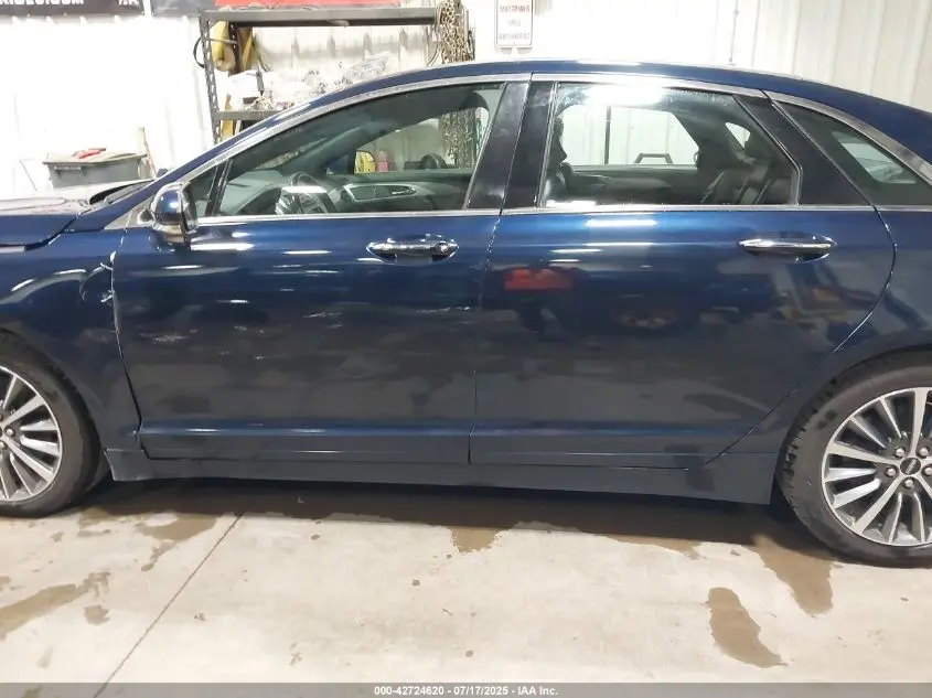 2017 LINCOLN MKZ PREMIERE