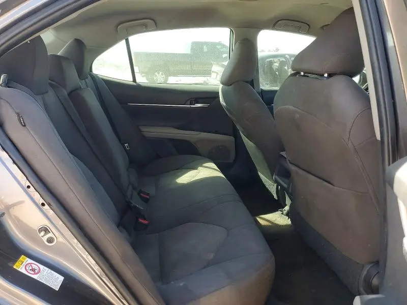 2019 TOYOTA CAMRY LE  