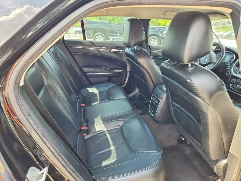 2017 CHRYSLER 300 LIMITED  