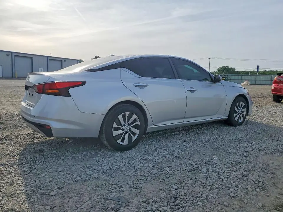2020 NISSAN ALTIMA S  