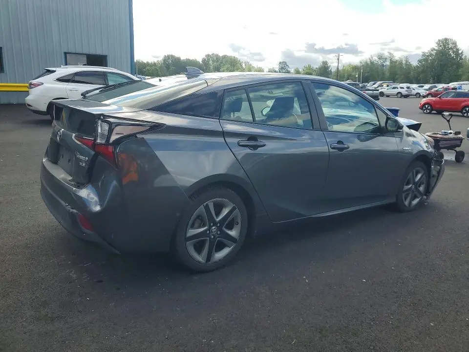 2021 TOYOTA PRIUS XLE  