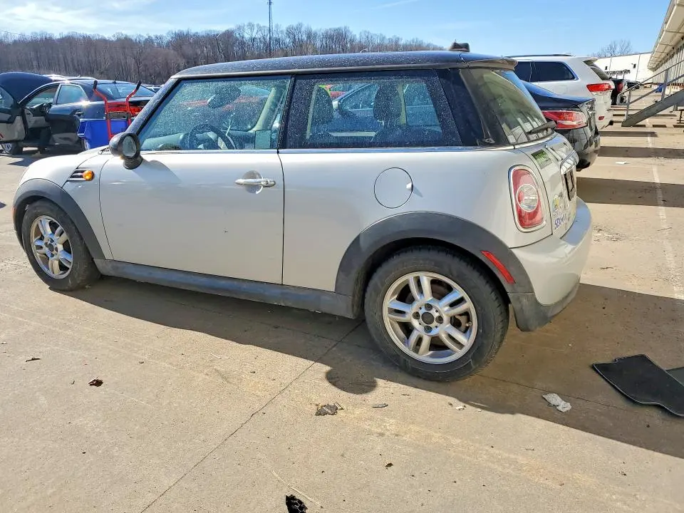 2012 MINI COOPER   