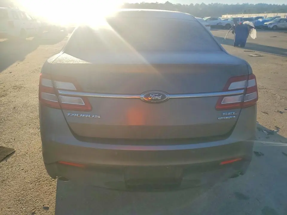 2014 FORD TAURUS SEL  
