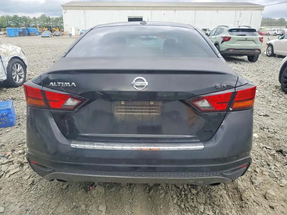 2019 NISSAN ALTIMA SR  