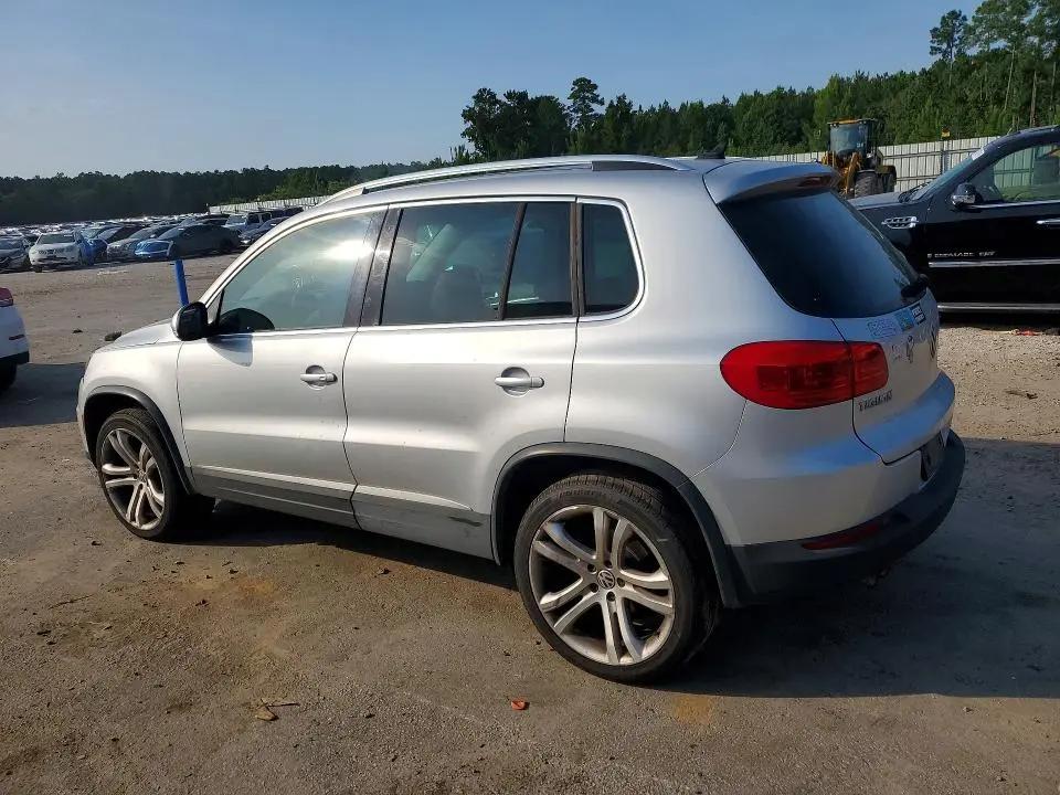 2012 VOLKSWAGEN TIGUAN S  