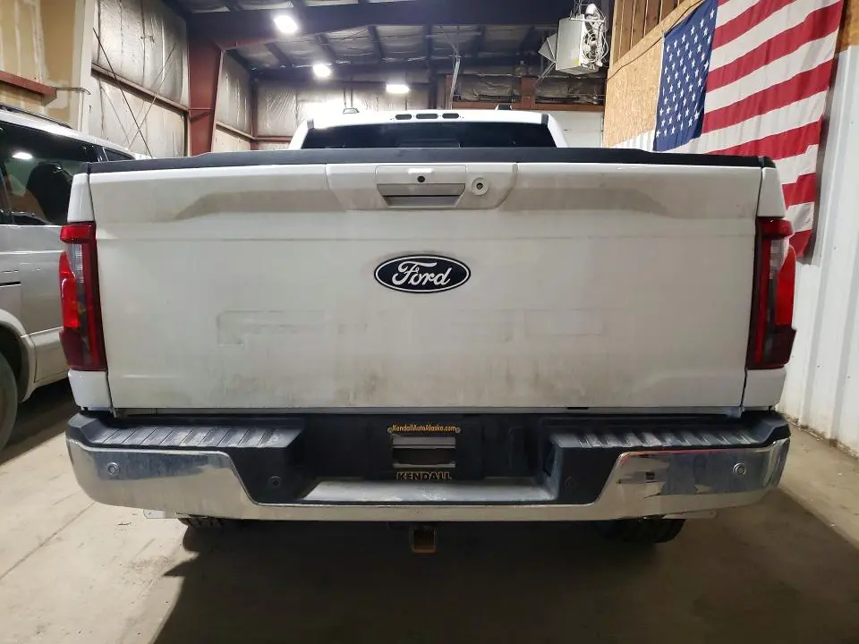 2024 FORD F150 XLT  