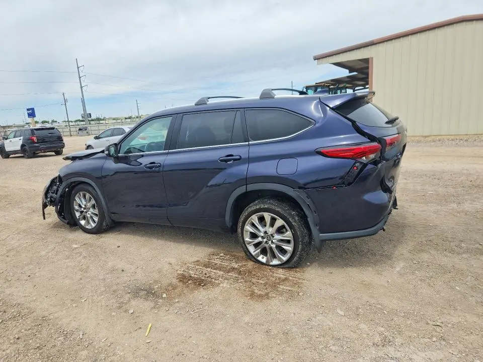 2022 TOYOTA HIGHLANDER LIMITED  