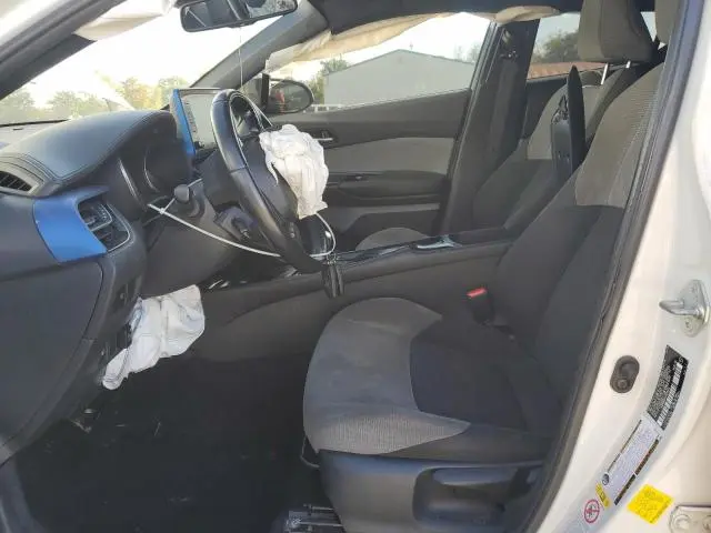 2019 TOYOTA C-HR XLE  