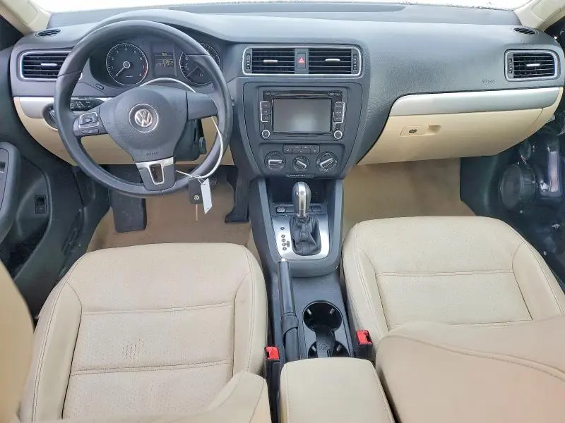 2014 VOLKSWAGEN JETTA SE  