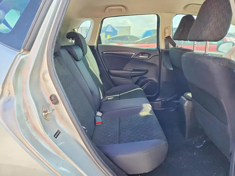 2016 HONDA FIT LX  