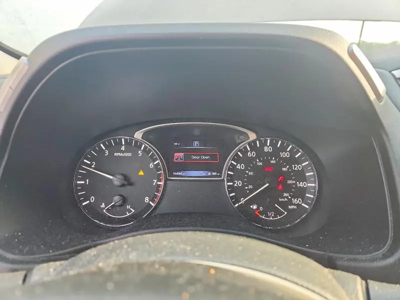 2016 NISSAN PATHFINDER SL  