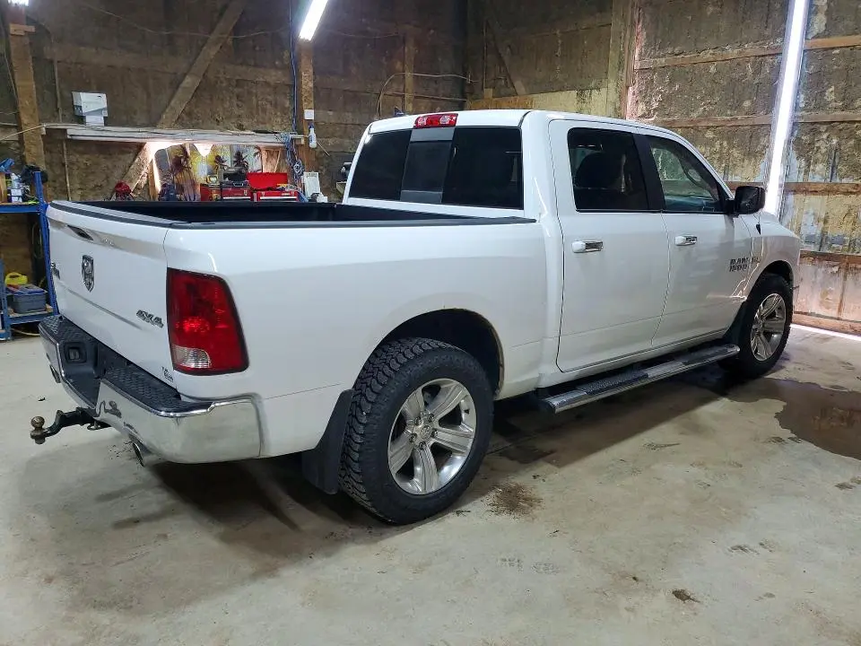 2014 RAM 1500 SLT  