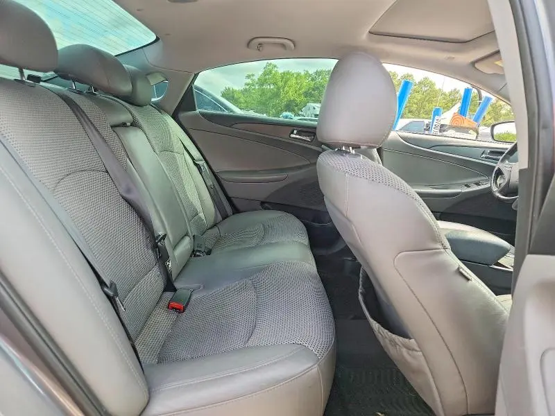2012 HYUNDAI SONATA SE  