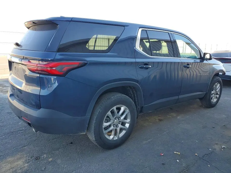 2022 CHEVROLET TRAVERSE LS  