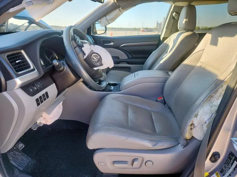 2016 TOYOTA HIGHLANDER LIMITED  