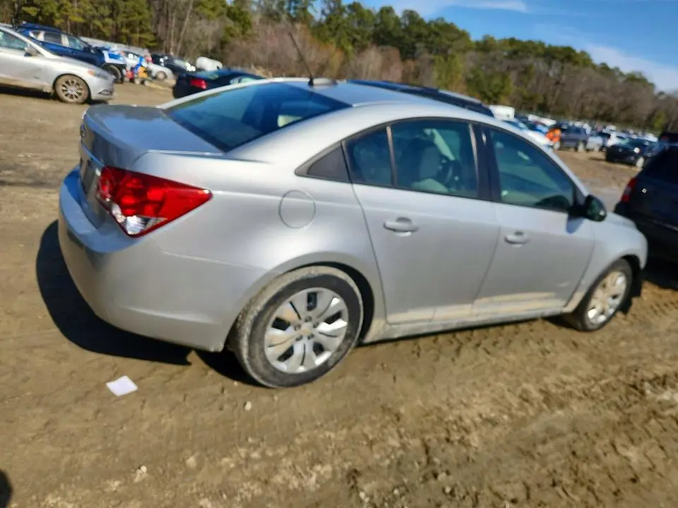 2015 CHEVROLET CRUZE LS  