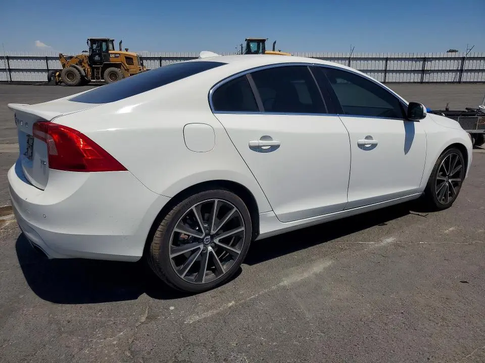 2016 VOLVO S60 PREMIER  