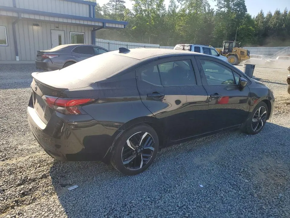 2025 NISSAN VERSA SR  