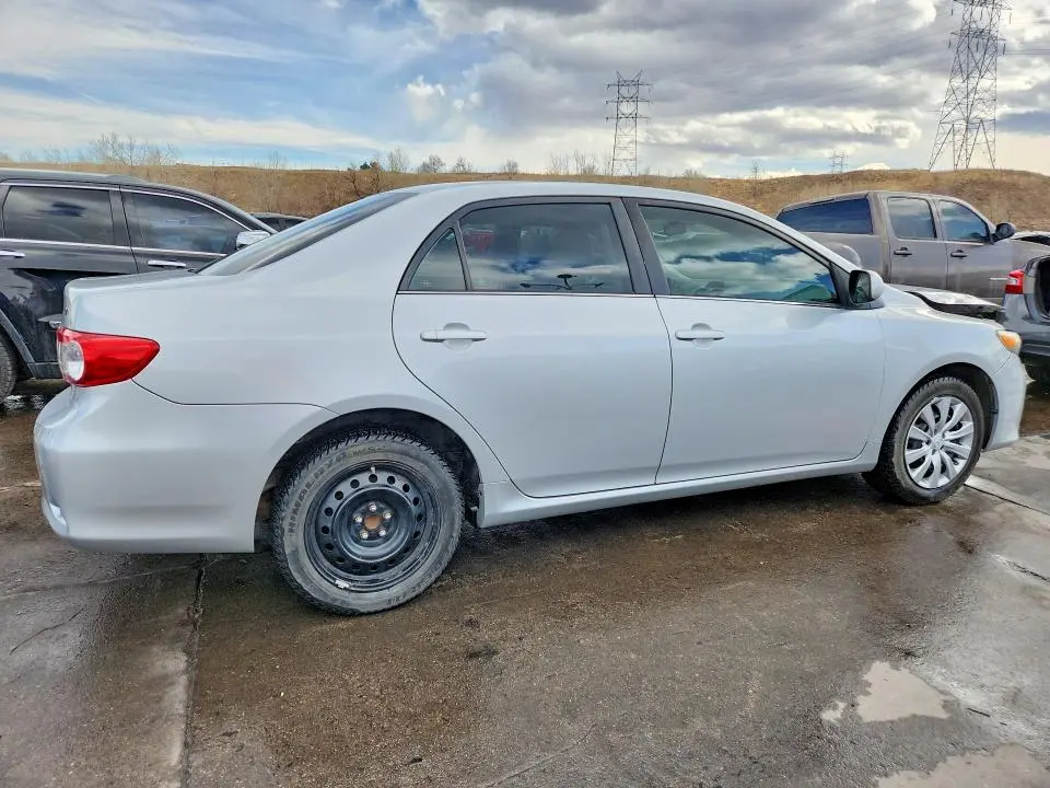 2013 TOYOTA COROLLA BASE  
