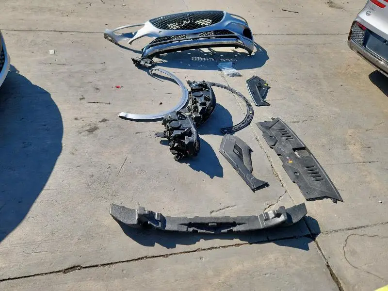 2022 GENESIS GV70 BASE  