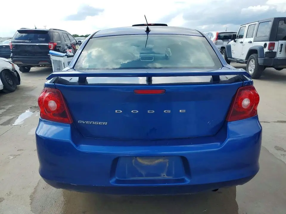 2014 DODGE AVENGER SE  
