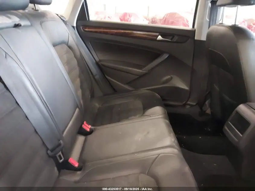 2012 VOLKSWAGEN PASSAT 3.6L V6 SEL PREMIUM