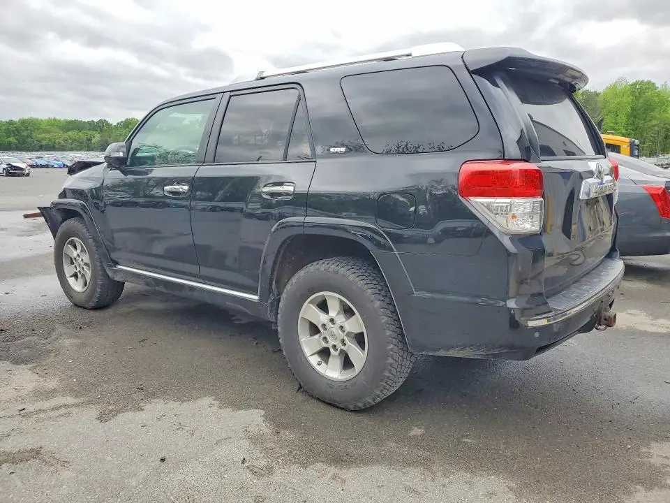 2010 TOYOTA 4RUNNER SR5  