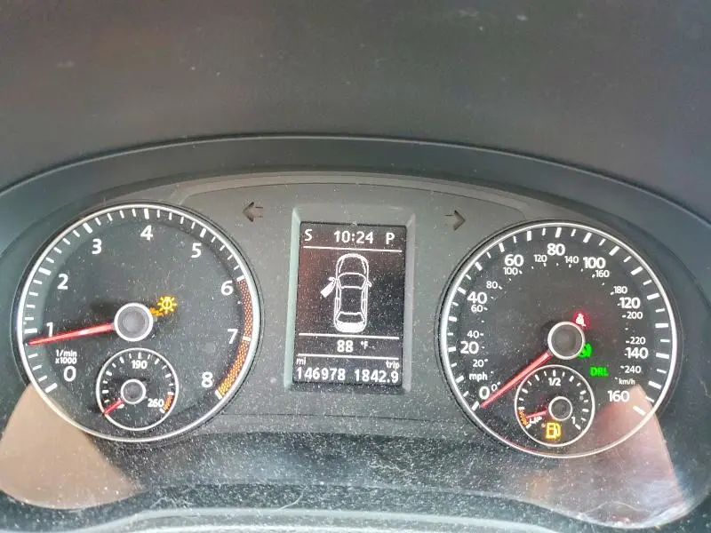 2013 VOLKSWAGEN PASSAT SE  