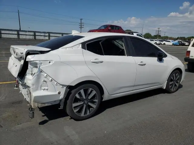 2022 NISSAN VERSA SR  