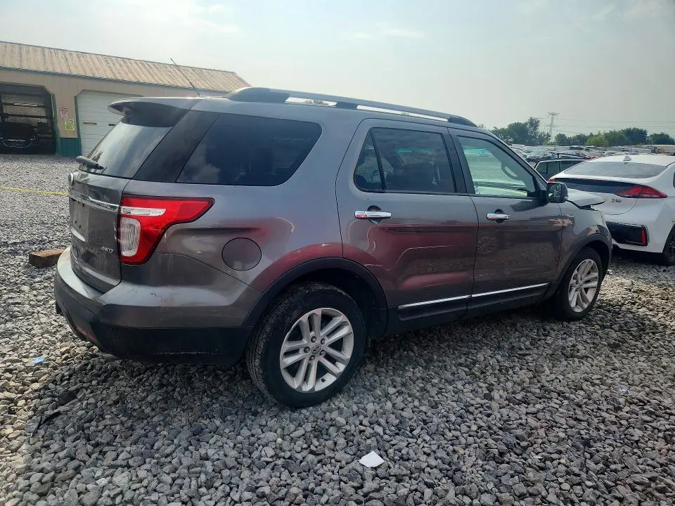 2011 FORD EXPLORER XLT  