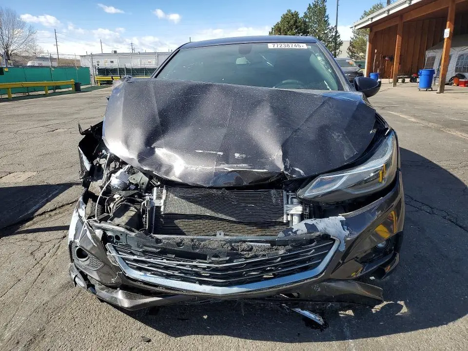 2017 CHEVROLET CRUZE LT  