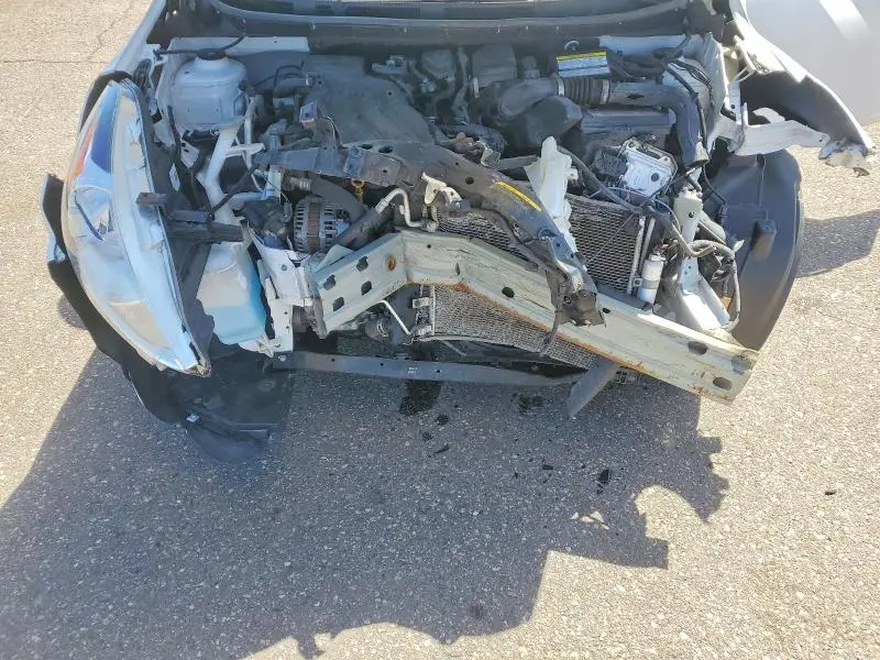 2019 NISSAN VERSA SV  