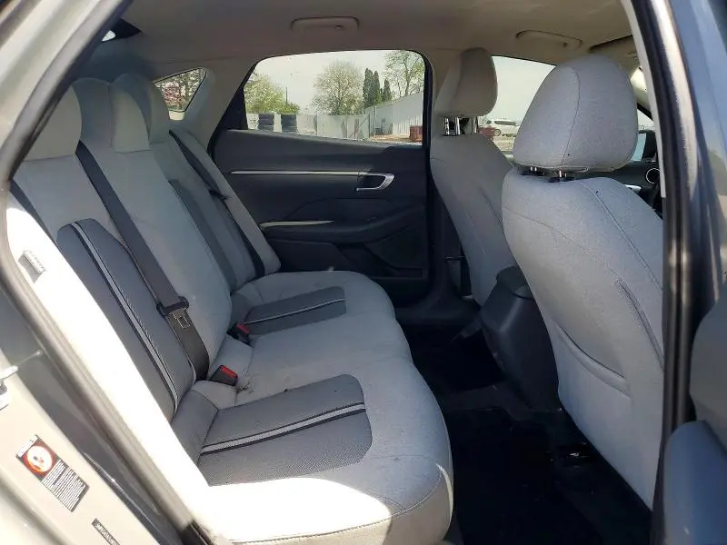 2020 HYUNDAI SONATA SE  