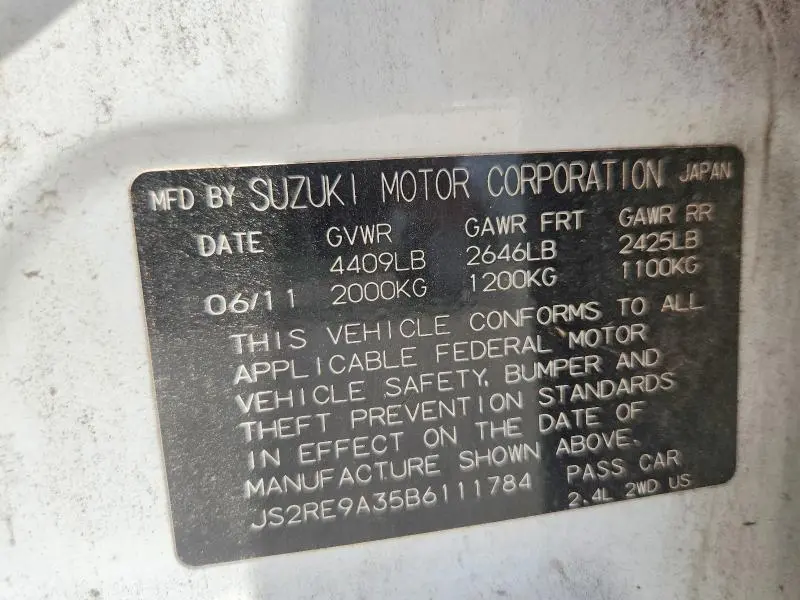 2011 SUZUKI KIZASHI SE  