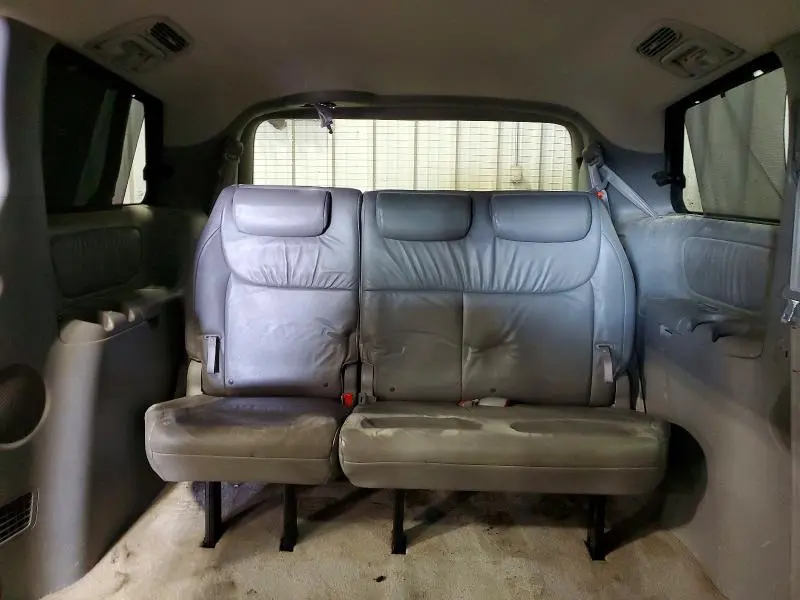 2010 TOYOTA SIENNA XLE  