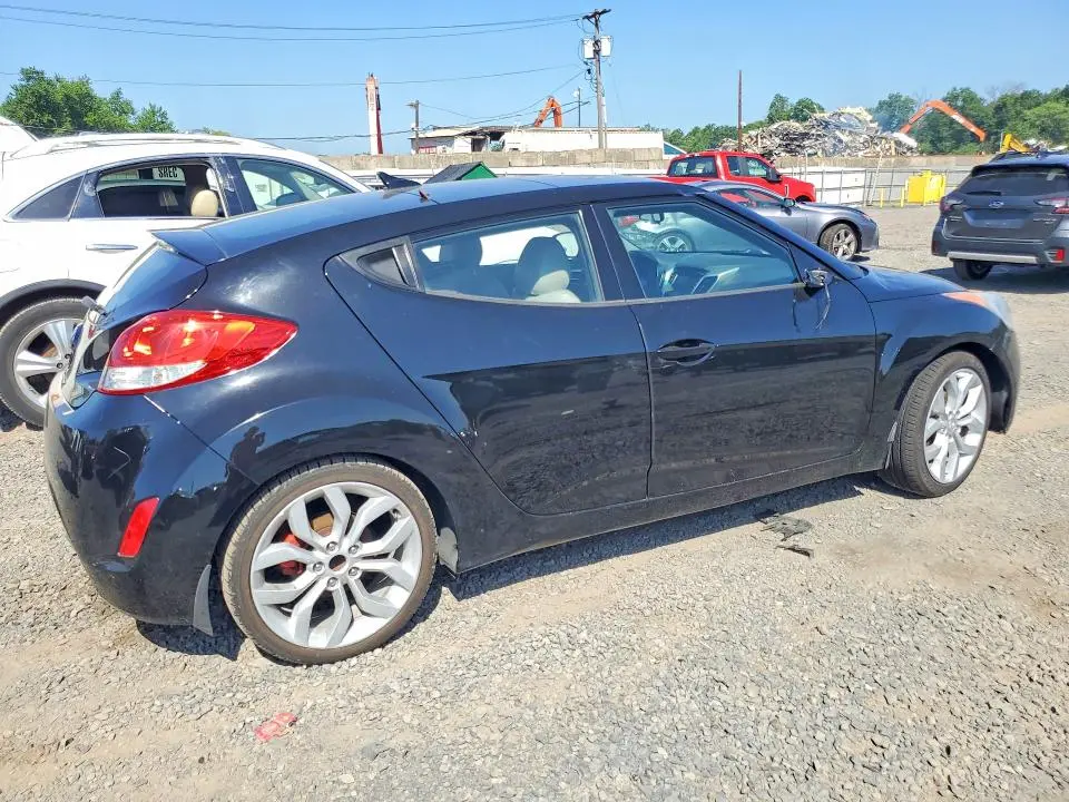 2013 HYUNDAI VELOSTER BASE  