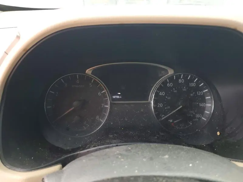 2016 NISSAN PATHFINDER SV  