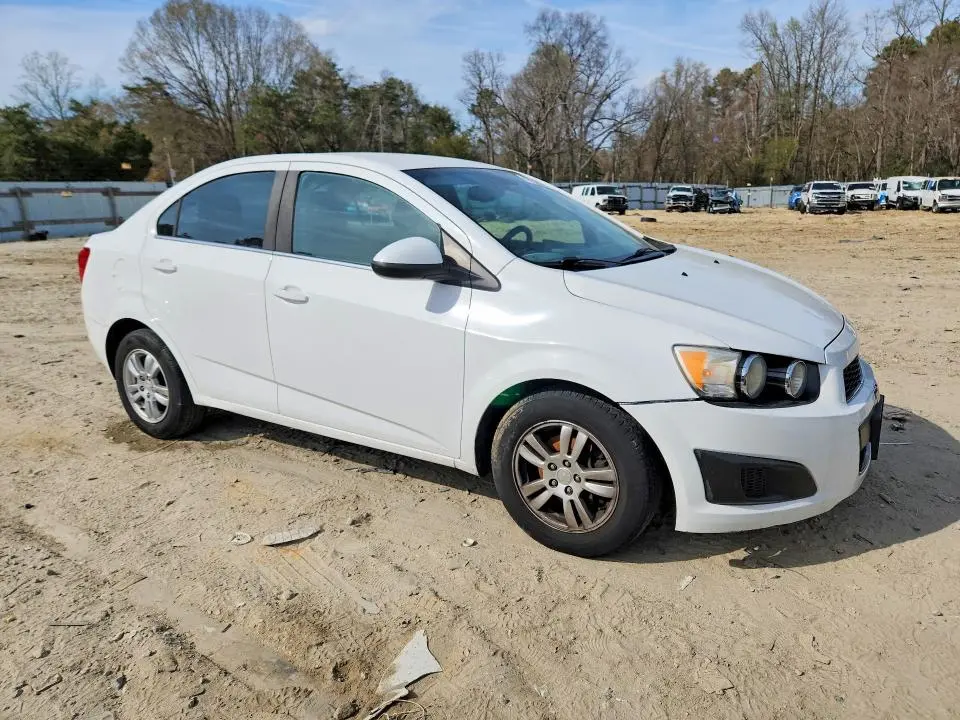2013 CHEVROLET SONIC LT  