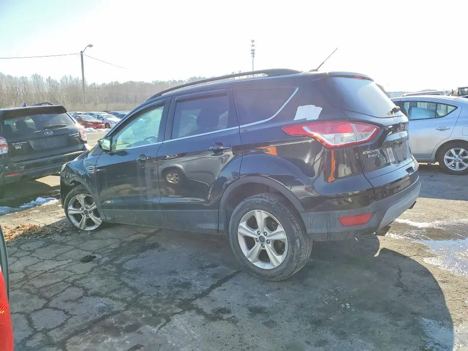 2015 FORD ESCAPE SE  