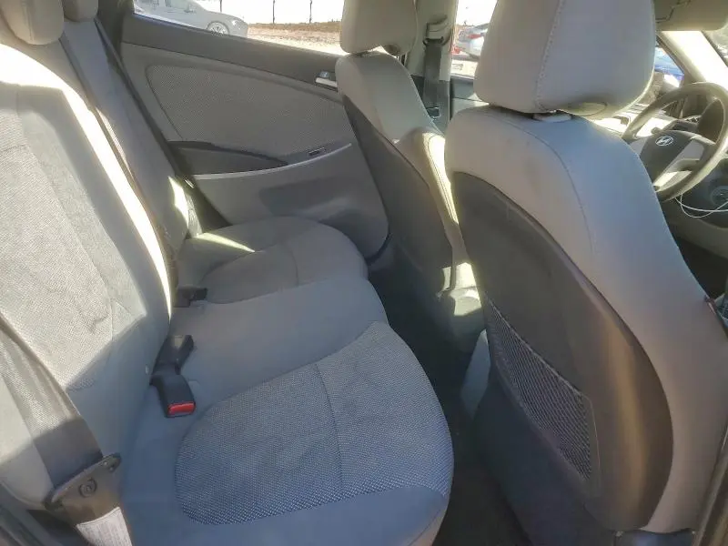 2013 HYUNDAI ACCENT GLS  